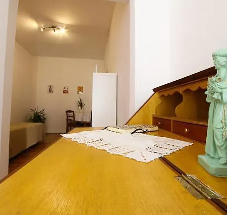 Santana Da Cruz Apartment Lisbon