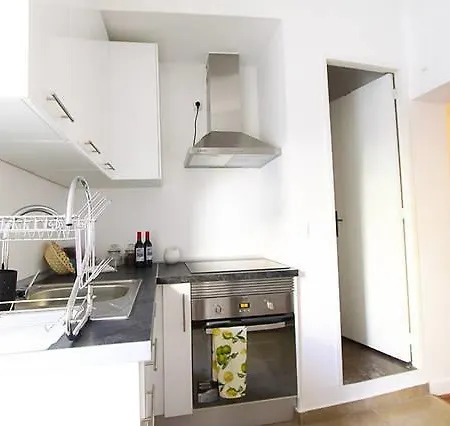 Santana Da Cruz Apartment *